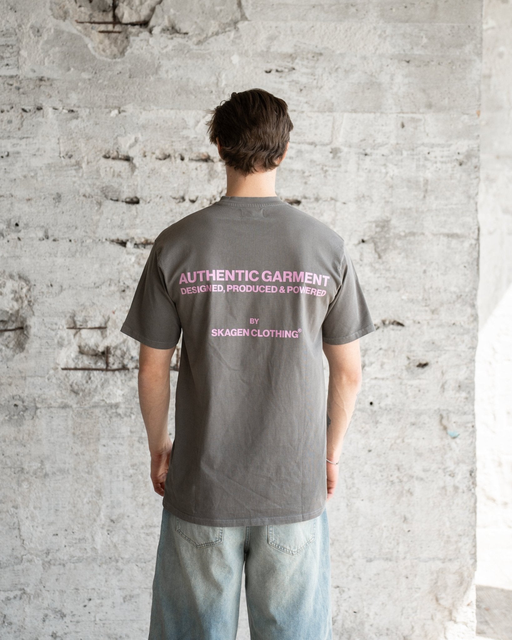 AUTHENTIC GARMENT T-Shirt Washed Grey/Pink | Skagen - clothing.dk